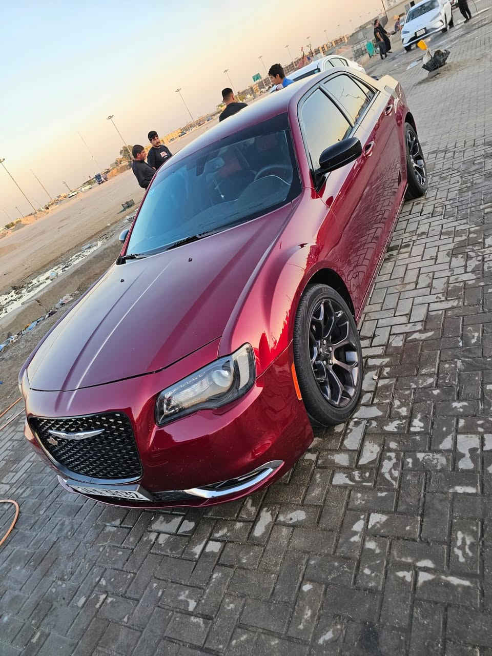 السلام عليكم مكلف بالنشر 
اوباما كلايسر c بلاك توب موديل 2019حادثها بسيط جداً بدون تبديل بدون صبغ بدون دواخل فقط بارد بالبنيد الباقي كفالة داخل جلد عداد المسافة 116 ميل رقم بصرة بأسم صاحب السيارة تحويل ثاني يوم السيارة جاهزة من كلشي خير من الله مال جناي رقم صاحب السيارة *********** السعر ٢٥٠ وبيها مجال مكان السيارة البصرة الجنينة

