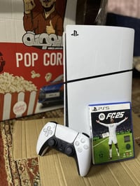 سوني 5. بلاي ستيشن 5 (ps5) .نضيف ومامستخدم شي قليل .  .كلش مثل ممبين ب...