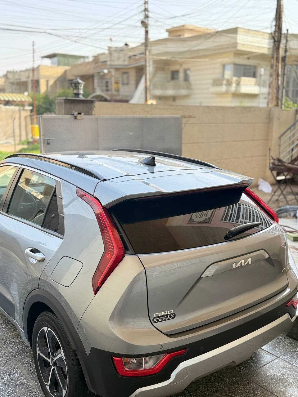 السلام عليكم
كيا نيرو 2023
وارد أمريكي 
فول مواصفات عدا الفتحه 
كشن مخمل وجلد 
كشن كهرباء 
طاك ايرباك الدرگه وراجع سستم  
حادث فقط البنيد البنيد بدون جاملغات 
جديده جداً محرك 1600 هايبرد  
السعر : 155$
المكان : بغداد العامريه او اليرموك 
للاستفسار : ***********
 بهاء ابو علي
