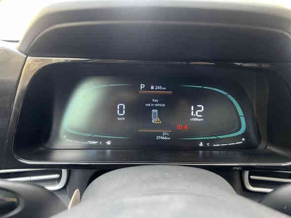 السلام عليكم 
النترا ٢٠٢٤ تجميع الصين رقم اربيل باسمي
ماشيه 27الف كيلو 
مواصفات
سلايد 
بصمه ابواب +بصمه تشغيل 
ويل كب 17
اشاير مري
لايت لد 
حساس امامي خلفي
شاشه نفكيشن 
كامره
مري شفط
لايت 3عدسات زنون
كشنات جلد
هند بريك بصمه
اوتو هولد
كير دجتل طياره
تبريد خلفي 
تحكم ستيرن جهتين /كروز سرعه 
ماطور لايت/كيلو متر دجتل
كير 8 سرعات 

مواصفاتها معروفه 
السياره فول مواصفات 
مكينه 1500دبل نوزل 
السعر 143 بيها مجال 
مكانها كربلاء
***********
