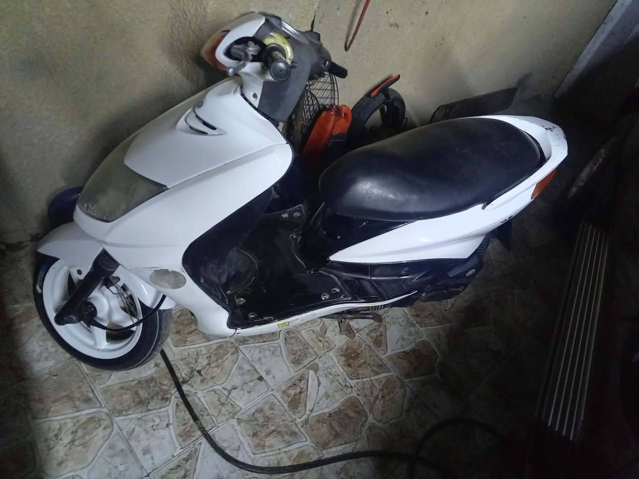 سكنس سرعة١١٠باتري جديد تأيرات جدد كهربائيات كلهة شغاله عده الطوافه مال الكيج  عاطله مكاني الحسينيه مال راشديه رقمي*********** السعر ٣٥٠
