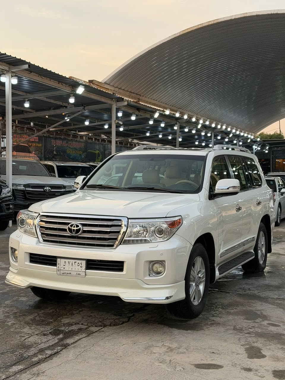 السلام عليكم
لاندكروز 2014 فطيم 
ماشيه 170 الف 
كفاله عامه من صبغ 
مكاني بغداد الكاظمية 
*********** 
***********
حسين ابو علي
