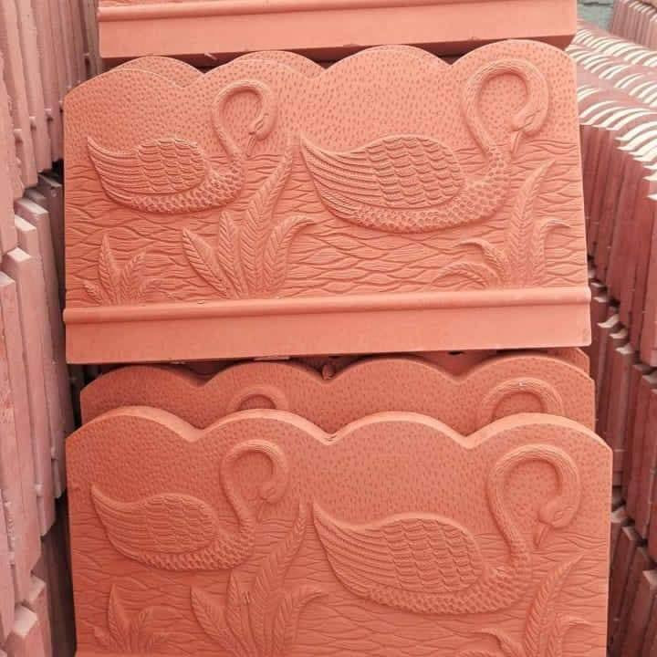 🌙 [معمل الماس ] يهنئكم بحلول شهر رمضان المبارك 🌙
​بيتك محتاج ترتيب قبل العيد؟ حديقتك وسقفك يستاهلون الأفضل! 🏠✨
​لأننا نعرف أن "البيت هو الراحة"، جهزنا لكم أجود أنواع الشتايكر والمقرنص وبقية مستلزمات البناء والديكور الخارجي بأسعار المصنع وبأعلى المواصفات.
​💎 قائمة منتجاتنا (جودة وتحدي):
​✅ شتايكر السطح: قياسات (80×80) و (60×40) - عزل وقوة ومتانة.
​✅ الأناقة السداسية: شتايكر ملون سداسي يغير شكل الحديقة.
​✅ المقرنص والرصيف: أشكال وألوان تناسب ذوقك.
​✅ الكاشي والموزاييك: تشكيلة واسعة من المرمر والكاشي الفاخر.
​✅ لمسات الحديقة: مصاطب مريحة، سنادين مودرن، و "لاين" حدائق مميز.
​✅ الأساسيات: بلوك وسواقي بكل القياسات.
​🔥 عرض "خير رمضان" الخاص 🔥
​بمناسبة الشهر الفضيل، نعلن عن عرضنا الخاص لكل الحجوزات خلال شهر رمضان:
​ على طلبيات المقرنص والشتايكر.
🎁 
​📍 العنوان: بغداد - الكمالية
📞 للحجز والاستفسار (واتساب أو اتصال): ***********
​[معملنا.. حيث تجتمع الجودة مع الأمانة] بغداد, العراق
