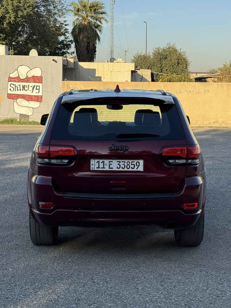 سلام عليكم 
جيب كراند شيروكي 2021 وارد امريكي حادثها ٣ قطع فقط جاملغين وبنيد مكينة V6 - 3600 كير مكينة كفالة السيارة رادار وجنطة كهرباء كراسي جلد وتدفئة السيارة برغي مابيها نقص ماشية 80 الف رقم بغداد بسمي تحويل مباشر عنواني بغداد البياع السعر 184 رقمي ***********  واتساب ***********
