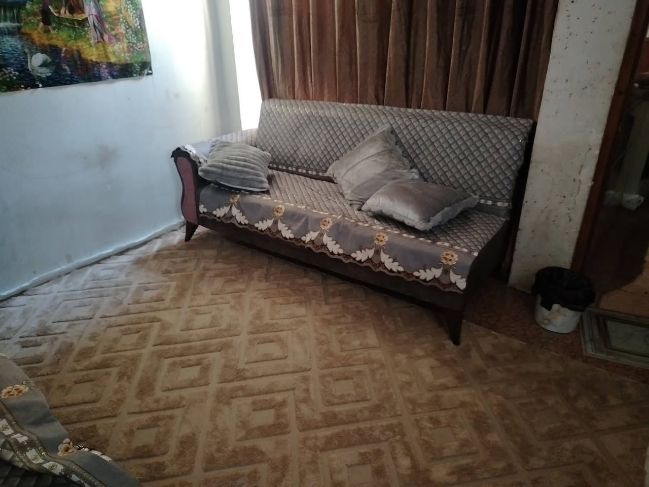 عندي قرار منزليه للبيع كنتور وقلبتين مال تخم تاتو رايده ب 100 وبي مجال والتخم وب 90  وب 90 وبي مجال قلبتين استفسار على الارقام التالي
***********
***********
