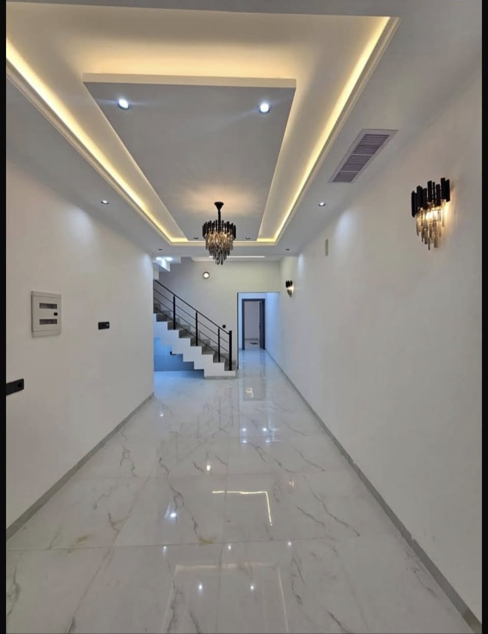 📍الموقع حي الاخاء خلف الوطنية للتقسيط
مساحة كل دار 150 م واجه كل دار 6 م 

↕️مكون من طابقين 

♦️الطابق الاول 

استقبال ومطبخ وهول وغرفتين نوم وصحيات 

♦️الطابق الثاني 

هول واربع غرف نوم وصحيات وبيتونا 

⬇️⬇️⬇️⬇️للاستفسار اتصل على الارقام ⬇️⬇️⬇️⬇️

👤فيس بوك #مكتب دلتا لتجارة العقارات 

☎️ كورك ***********

☎️ اسيا  ‭***********

📍باقي التفاصيل زورو مكتب دلتا لتجارة العقارات 

♦️سايدين الصديق  مقابل سنتر بغداد عمارة قاعة الخاتون للأعراس

⬇️ باقي العروض ومعرفة السعر
