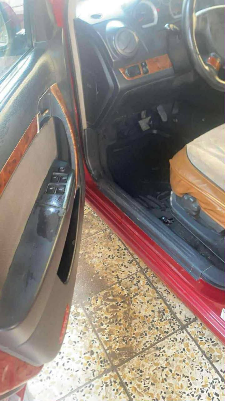 افيو 2011 وارد امريكي 
كير ومحرك مكفولات 
باسمي ثاني يوم تحويل 
تبريد تدفئه
*********** 
بغداد الدوره
