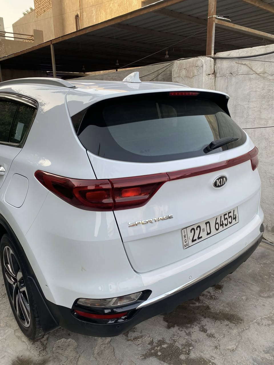 السلام عليكم للبيع سبورتج 2021خليجي 
ماشيه 67 بصمه كشنات كهرباء  فول ماعدا بانوراما
 رقم اربيل الدولي الجديد باسمي سياره
مكان السيارة بغداد العامرية السعر (205$)
للاتصال ***********
