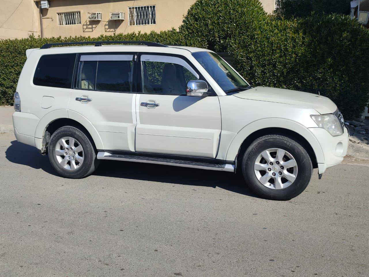 السلام عليكم باجيرو 2014🌹

🔴فول ١/١ حبتوري السياره مكفوله عدا جاملغ امامي وربع من البنيد صبغ
 ومحرك كير صدر كله جاهز وخير من الله

🔴 (الموصفات فول1/1. )

🔴فتحه 

🔴كشنات جلد اصلي 

🔴دبل كشن كهرباء 

🔴دمام حبتور 

🔴فول تحكم استيرن 

🔴شاشه كبيره

🔴زراك لايت 

🔴لايت زنون 

🔴محرك 6 سلندر 3500

🔴فورويل دفع رباعي 4x4 

🔴٧ راكب 

🔴ويل ١٧ تخم تاير جديد 

🔴مري شفط وترحيب حبتور 

🔴٨ ايرباك 

🔴حساس خلفي اصلي 

🔴كامره خلفيه 

🔴مرايه عاكسه 

🔴السياره جديده وحتى الطسه معالجهه

       🔴( رقم بغداد دولي جديد بسمي)

🔴السيارة جاهزة مجهزة بدون اي نقص 

مكان السياره بغداد
الاستفسار على الرقم
***********🔴
