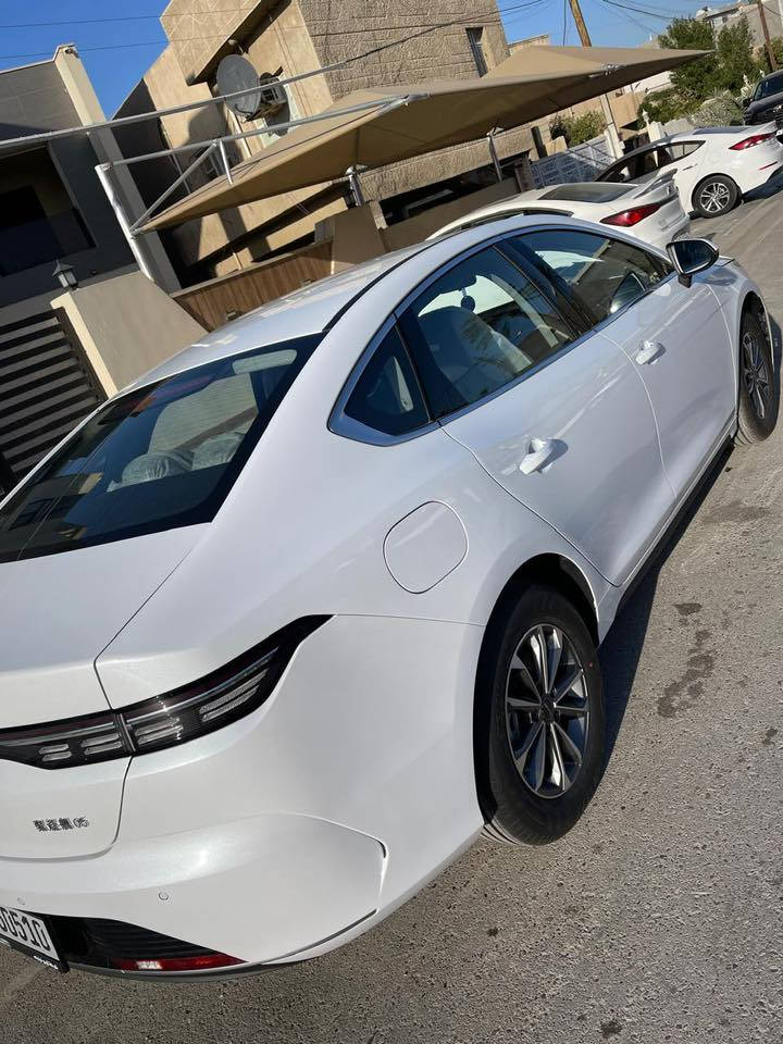 سلام عليكم 
BYDديستروير 
للبيع
مواصفات:
كير ماوس
شاشه كبيره دواره
كشنات جلد
تبريد شاشه
تبريد قطعتين 
اوتو هولد
هاند بريك كهرباء
ويل كب
كاميرا خلفيه
حساس خلفي
وباقي مواصفاتها معروفه
السياره زيرووو مماشيه على كد الترقيم
مرقم بغداد
السعر:19 مليون
0770 477 7729
الشراي فقط يتصل
مكان بغداد
