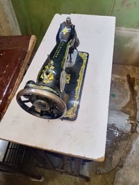 مكينة خياطة • ماكينة خياطة • خياطة • للبيع • مكينة