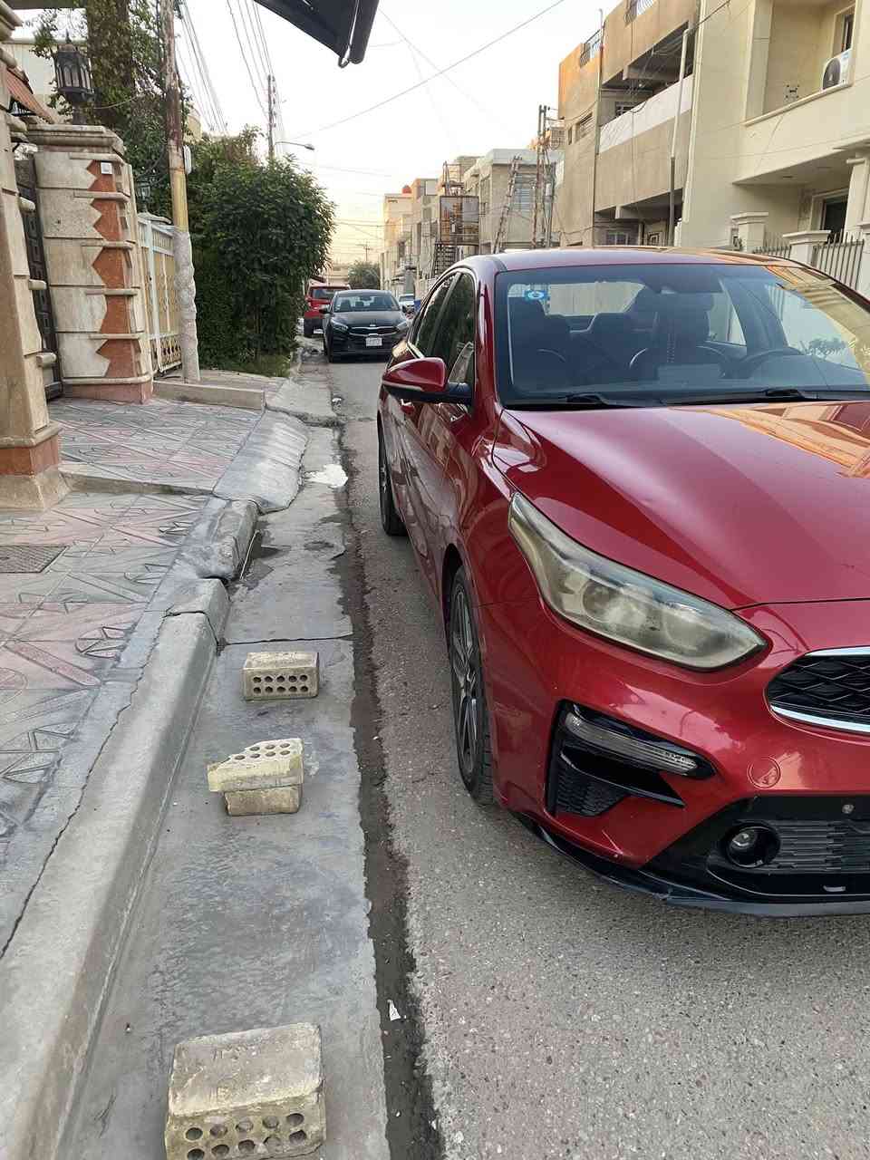 السلام عليكم 
سيراتو موديل 2019 وارد كوري محرك 1600 دبل نوزل فول مواصفات ماعدا الفتحه كفاله عامه تحويل مباشر رقم بغداد الاتصال على الرقم *********** واتساب
