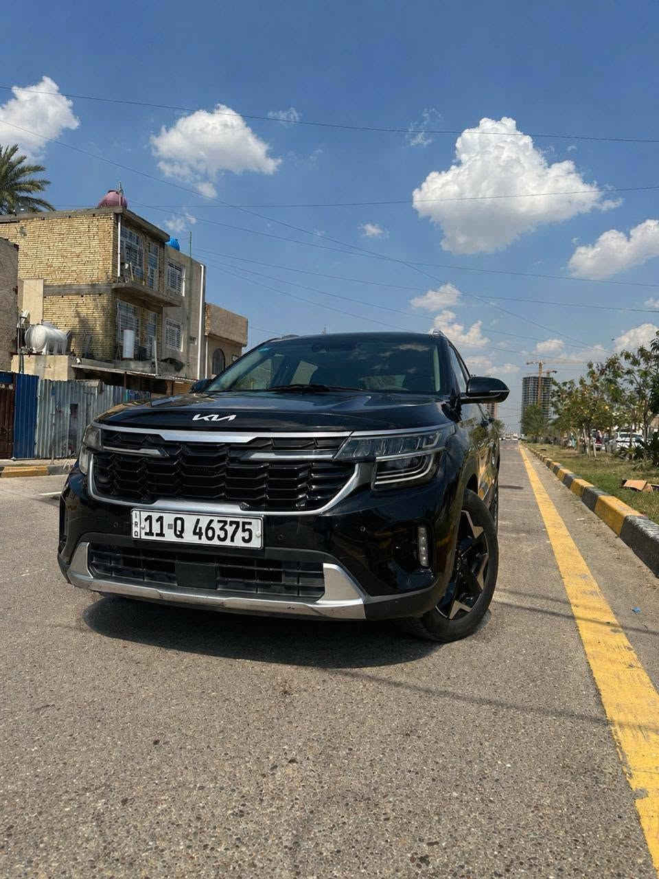 كيا سليتوس EX موديل 2024
Kia Seltos EX 2024 
اسود لامع 🖤🖤🖤
رقم بغداد انكليزي وباسمي 
محرك  2000 دوش المرغوب
3 وضعيات قياده
ماشية 40الف
الضرر بنيد وجاملغ الايمن 
وبارد بالإجماع الأيسر
 وشخوط بالباب الخلفي جهة يمني بسيطه
فول مواصفات  1/1 EX
سيلايت( فتحه سقف)
بصمه تشغيل وأبواب 
تشغيل عن بعد 
كشنات جلد
كشنات كهربائي 
كشنات هيتر 
تبريد قطعتين 
كاميرا دوره 
وشاشة كبيره 3 ثيم
لايتات زينو 
لايتات عدسات 
اشاير زينو 
بك لايت ليد
اناره داخليه تحسس
رادار امامي وجانبي وخلفي 
حساسات امامي وخلفي
قياده ذاتيه
ويل كروم 
حجر بيئة بلادي 
راديترات بلادي 
تخم تاير وباتريك جديد 
 سياره كامله على اخر حبه

العنوان / بغداد / مجمع بسمايه
السعر 175 ورقة وبيها مجال 
☎️ *********** واتساب 
صور الحادث ورقم الشاصي موجود بالمنشور 👇
واسف عالاطاله 🥰✋🏻
