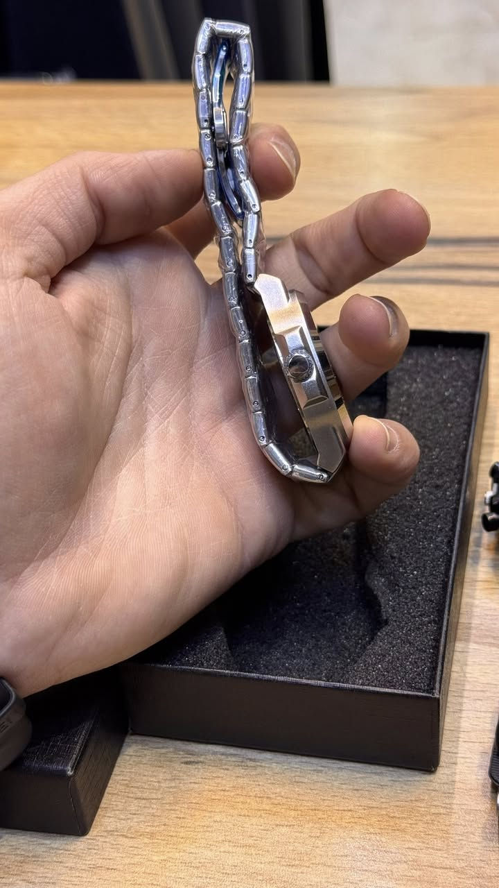 ساعات ثلاث قطع 
كلهم جدد


**إذا كنت صاحب هذا الإعلان وتريد حذفه لأي سبب، رجاءا أرسل رسالة إلى الدعم الفني**