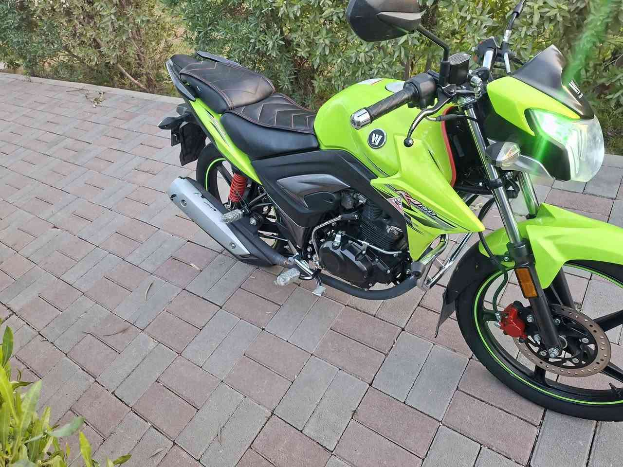 للبيع موطور هاوجي بطح 2023
فول نضافه مرقم بأسمي رقم انكليزي
السعر 18 ونص وبيه مجال 
للتواصل خاص أو الاتصال ***********
ا
