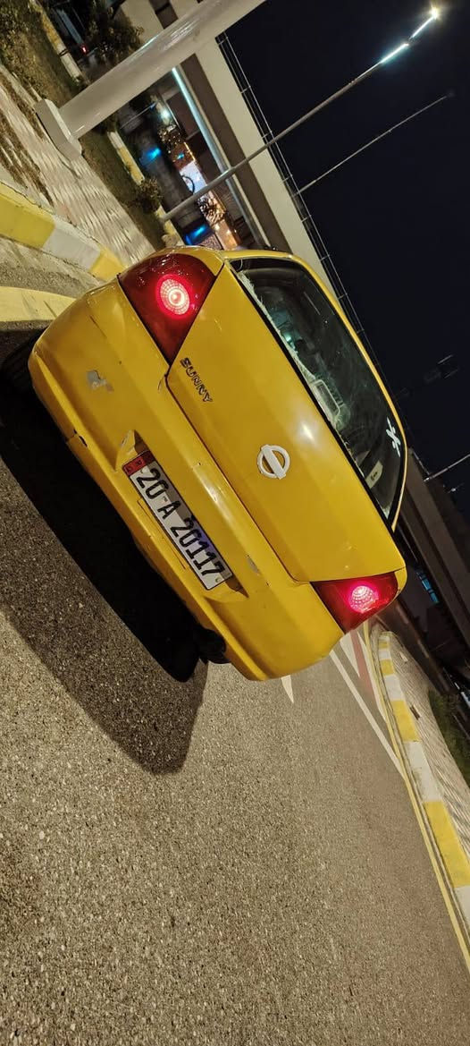 السلام عليكم نيسان صني كوري للبيع فقط موديل 2009 رقم ديالى نكليزي سنويه نافذه لغايه 2028دفتر بانزين موجود صاحب السنويه بكركوك شرط التحويل والوكالة غرامات مصفره هئيه نقابه مصفره كير محرك بشرط مكينه ابيض صدر أمامي خلفي نضيف 4 تايرات نضيفه كهربائيات كله شغاله داخل وخارج لايت زينول قفل مركزي شرط بدون تكم وسقف ضرر السياره جامرلغات الامامي تبديل بلادي شويه داخل بيها تعديل بدايه البدنه وراس شاصي صفحه السائق دعديل السعر المطلوب 76 وبي مجال الاستفسار الاتصال بالرقم ***********مكاني كركوك
