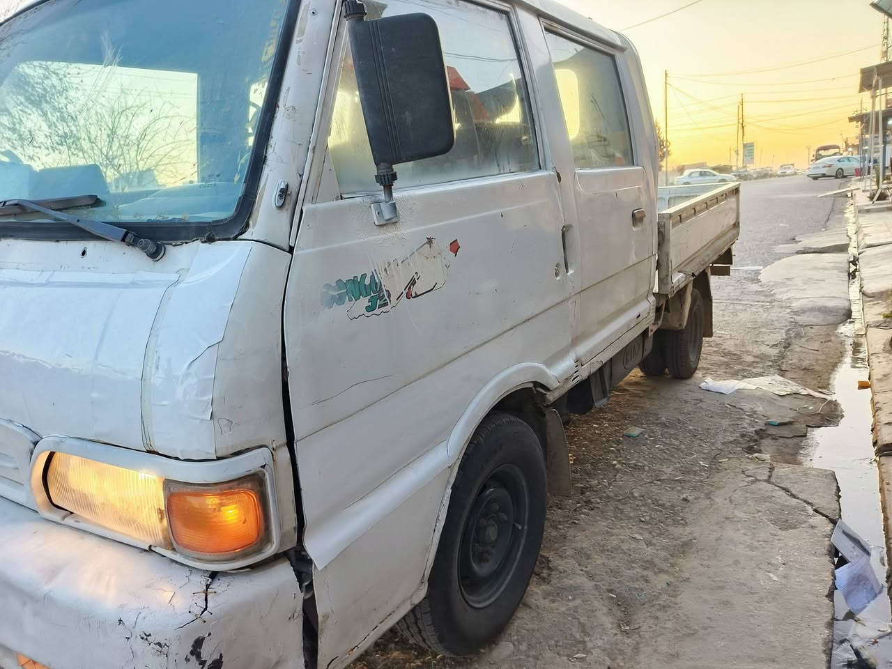 السلام عليكم🌹
من رخصة الادمن
كيا دبل قمارة باسمي 
رقم جديد وهوة جديدة 
موديل ١٩٩٦
تخم تاير جديد 
*********** واتساب 
السعر 55$
