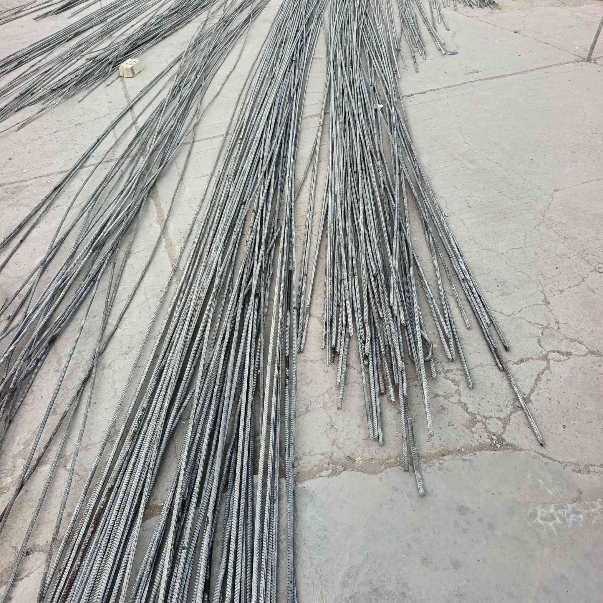 تعلن سكلة السراج (بادارة مروان الهيتاوي) 
عن توفير شيش مستعمل اوكراني جميع القياسات سعر الطن 550 الف

اتاري
 30*40=600

30*30=550
اتاري 12ملم أبو نص 
30*40=800
30*30=750
 شيش أربيل سعر الطن= 840
شيش عراقي إف إف =
شيش عراقي =825
أتاري
 30*40=820
30*30=720
سيم ربط سعر اللفة 3000

العنوان الفلوجة حي الشهداء قرب محطة الجوهرة

***********
***********
