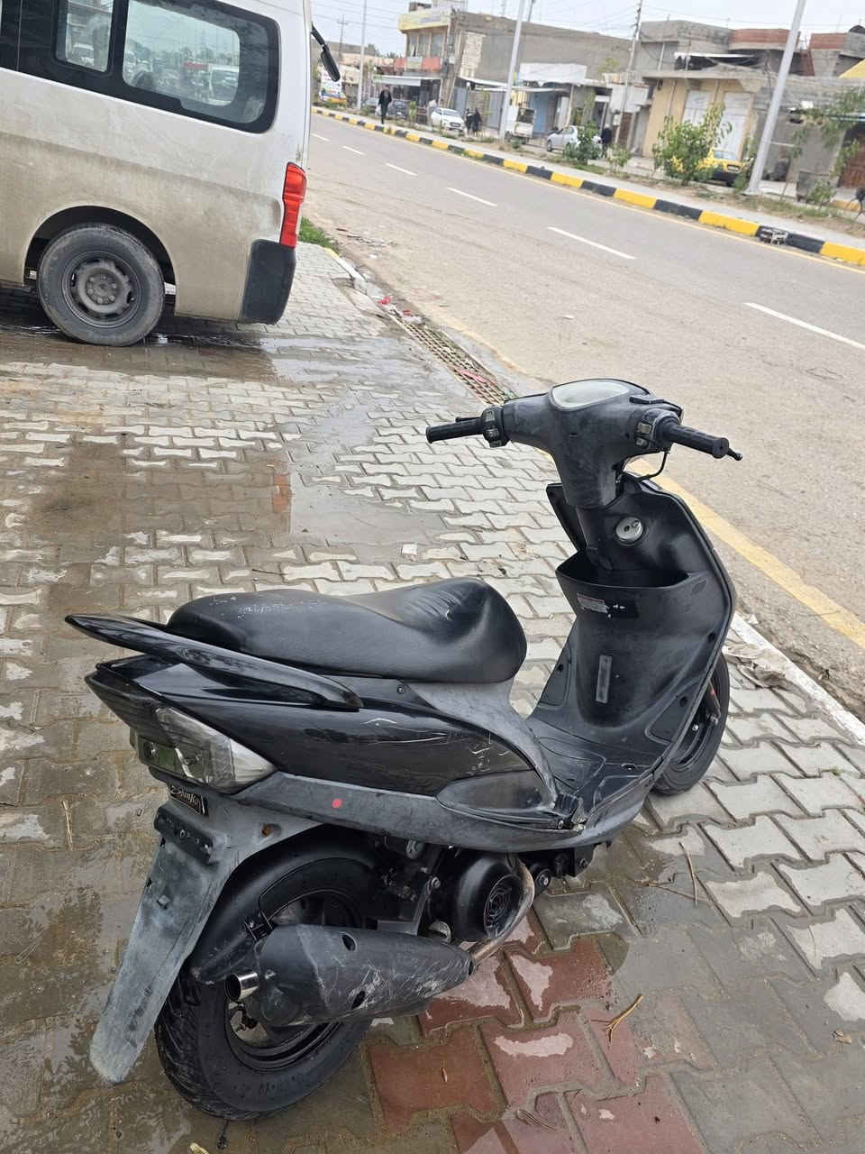 السلام عليكم دراجة ماكس عدلة كامله مابيها نقص كلها بلاديه للبيع سعر ٥٠٠ وبيها مجال يقرب تقاطع قدس ***********
