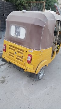 تكتك البيع مديل 20 كفاله عامه رقم وسنويه بسمي ٠٧٧٢١٥٠٧٢٤٣ بغداد حي الج...