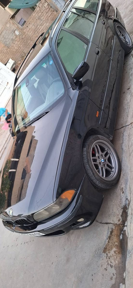 ٢٠٠٤ بومة  525محرك كبس فول اوتو  بالشرط بدون ضرر صبغ جمالية درجة اولى فرن  مكاني كركوك
***********
