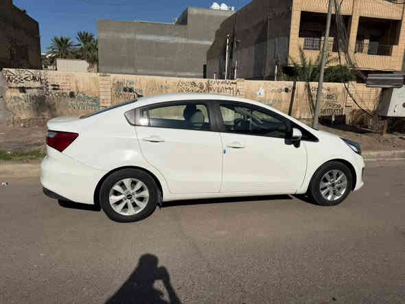 السلام عليكم للبيع كيا ريو 2017 
مكفوله كفاله عامه 
ماشيه 24 الف كيلومتر جديد

الشركة العامه السياره
السياره جاهزة من كلشي
بدون نقص
رقم بغداد تحويل مباشر
وبيها سونار موضح بالصور
السياره مال بيت كلش نظيفه 
احلى من الصور

📍مكانها بغداد الغزاليه او حي الجامعه
سعر 100 وبيها مجال حك الجيه
مستعجل عالبيعه
واتساب 
***********
