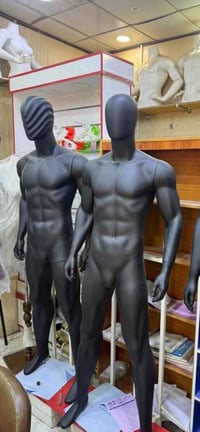 عندي ٦ قطع من هاذ الموديل جديد بل كارتون  سعر. ١٢٥ والله مأخذهم ب١٦٥ ا...