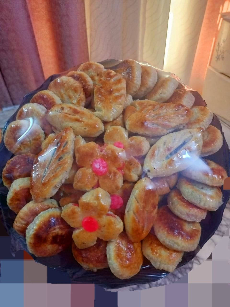 كليچة امهاتنا وبريحة الهيل الفرش بحشوات مشكلة تمر وجوز ومبروش  وحلقوم واذا تحبون السمسم اضيف اني مااحبة تجيكم حارة وتازة لأن من النوع مااحب التجميد احب شغل يوم بيومه للطلب الحجز قبل يومين


**إذا كنت صاحب هذا الإعلان وتريد حذفه لأي سبب، رجاءا أرسل رسالة إلى الدعم الفني**