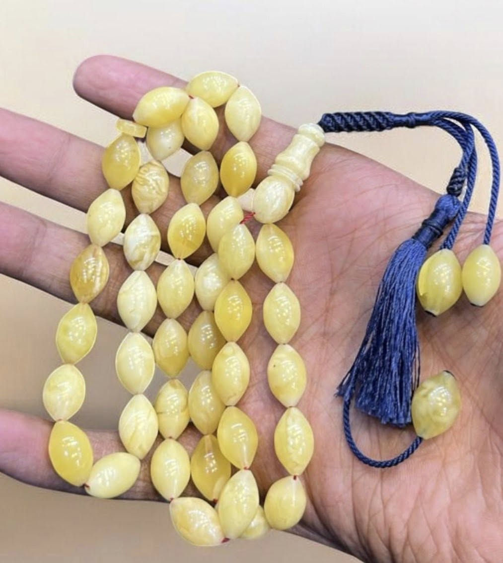 تبارك الرحمن مسباح كهرب بولندي حر طبيعي قصة الزيتون 🫒 
الوزن 32 غرام - 41 حبة + 3 بالكركوشة 
مسباح روعة خامة جدا قوية وقديم 
السعر : واتساب  
يوجد توصيل لكل محافظات العراق..
واتساب هـ *********** ♥️
