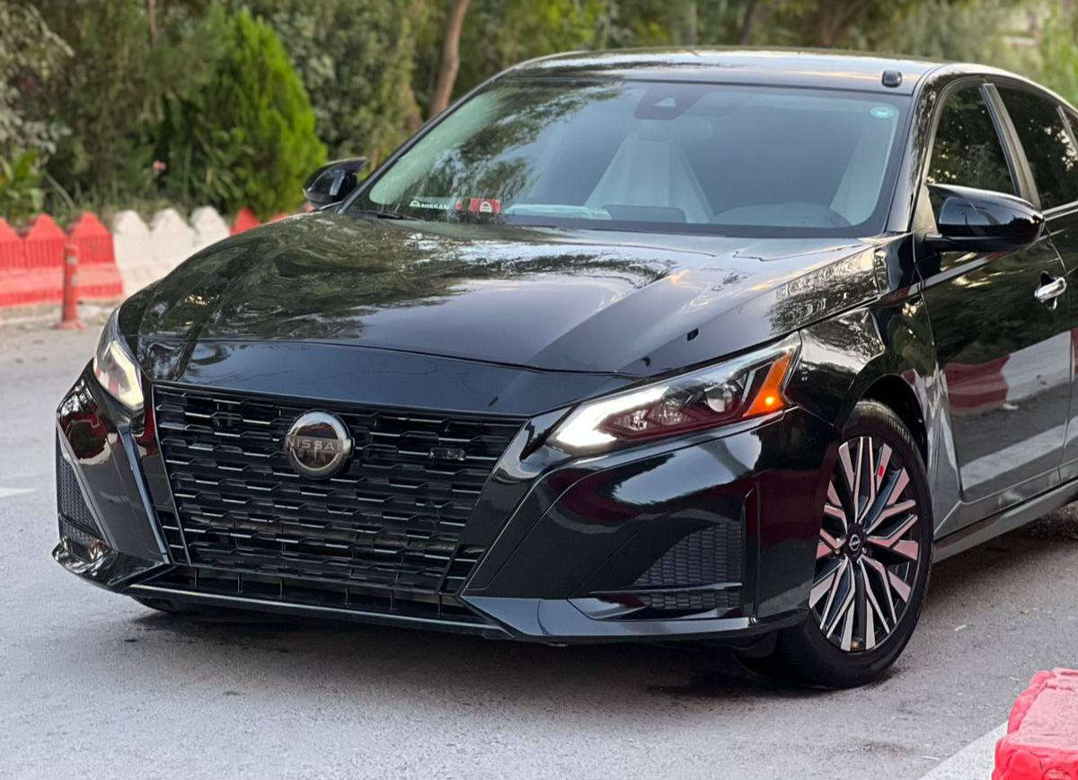 نیسان ئاڵتیما 2023 مواسەفات SV
٣٥ مایل ڕۆشتووە سەیارەکە زۆر تازەیە                    
یەک پاڕچە بۆیاخ 
دوو پارچەشی تەنها کلیری ئەمریکایە بی ناو سەیارەکە زۆر پاک و جوانە کامل جوانکاری بۆ کراوە و کراوە بە SR
 سەیارەکە زۆر جوانە ئەرباگ تەنها سوکان سیستەمە کامل مواسەفات یەدە بەسمە کارپلەی تەحدیل سورحە خەتی جادە ئیکۆ چوار تایە و ویلی لۆکی لە ژێرە بەسمە شەخال ناو فۆرمیکا کوشن کارەبای 
ڕادار و خەتی جادە و برێک تەبرید سارد و گەرم مەزبوت بەشەرت بەوابە بەردی سالۆنسا بەشەرت مەکینە چوار پستۆن ٢.٥ بی تۆربۆ بی دەبل ئەکسل
ڕادار شاشە کامیرا حاسە سەیارەکە رەشی قەترانە   
گێڕ و مەکینە و کارەبییات و هەموو شتی تر بەشەرت کامل سیرفس کراوە سەیارەکە لۆک لۆکە

سعر لە کۆمێنت داوابکە ڕاستەخۆ بۆت دیت 📩 

گۆڕینەوەش ئەکەم لەسەر دڵ گرتن
 رەقەم سەنەوی تازەیە بەناوی خۆمە رەقەم کردوە هەموو گیانی بەشەرت رەقەم هەولیر
ناونیشان ڕانیە حاجیاوا

ژمارەی خاوەنی 
***********
ڤایبەر وەتس ئەپ
