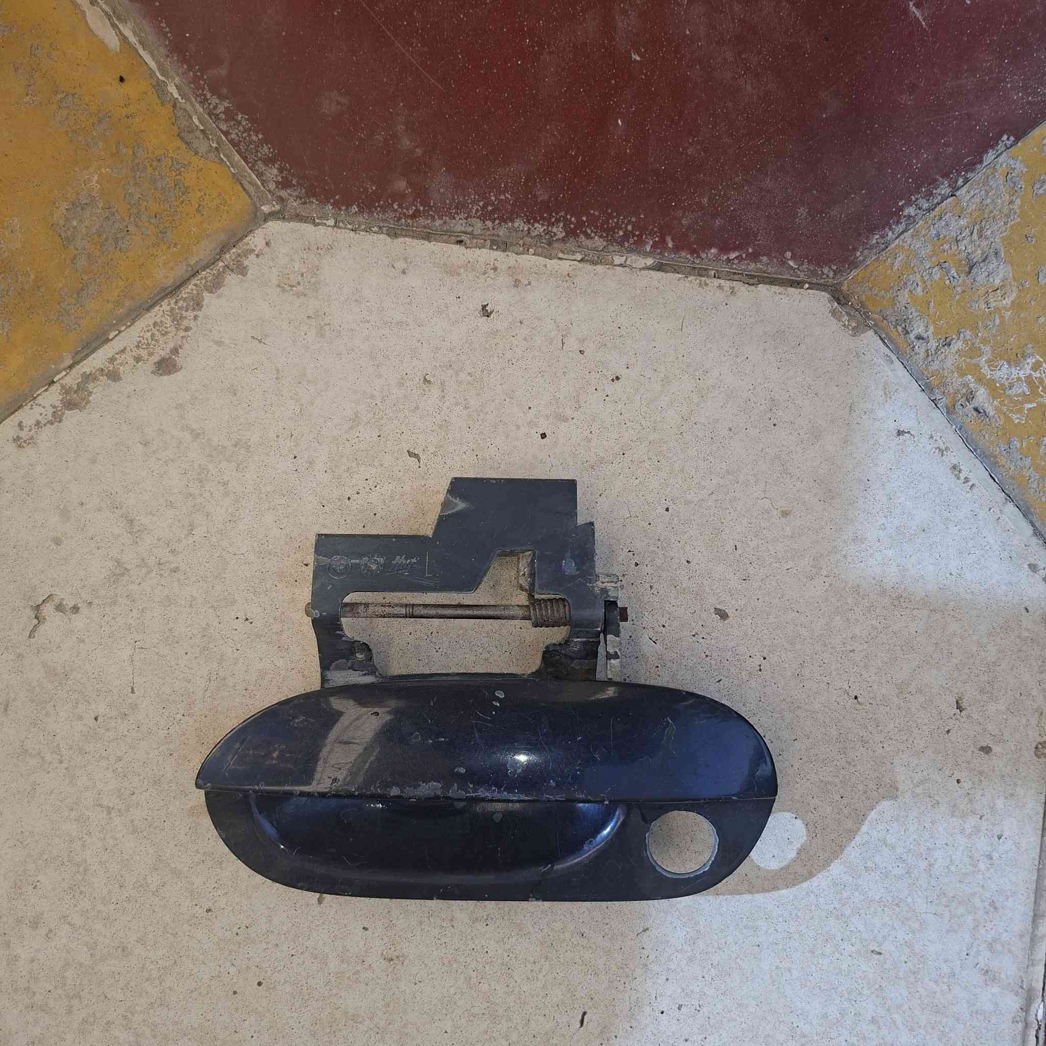 سلام عليكم 
فريز مال ٥٠٠ 
يده مال خفاش امامي 
تحكم تبريد خفاش 
حاكيه وفدرايله 
للبيع اتصل وبيك خير ودلل 
*********** مكان حله قرب سيطره الآثار
