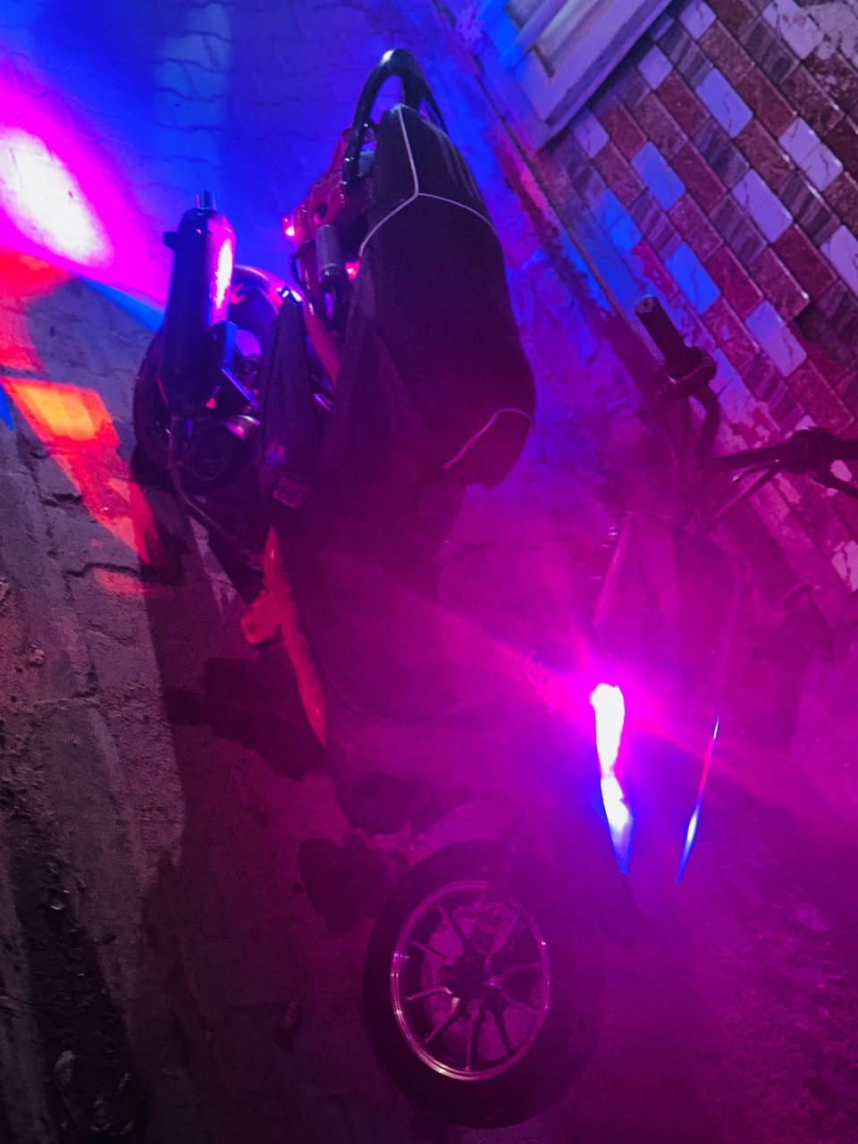 ماكس عدله للبيع بوشه 55.رقمي. ***********
