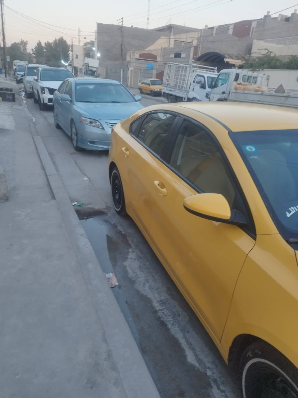 السلام عليكم فورتي موديل 19 مواصفات نص فول امراوس   19 /20 اذه اكو الانتره 21 خصوصي عادي حادثها موجوده بلمنشور  كير مكينه تبريد خير من الله كير ايتي مرغوب سياره ما ناقصها اي شي كبل للشارع ***********
