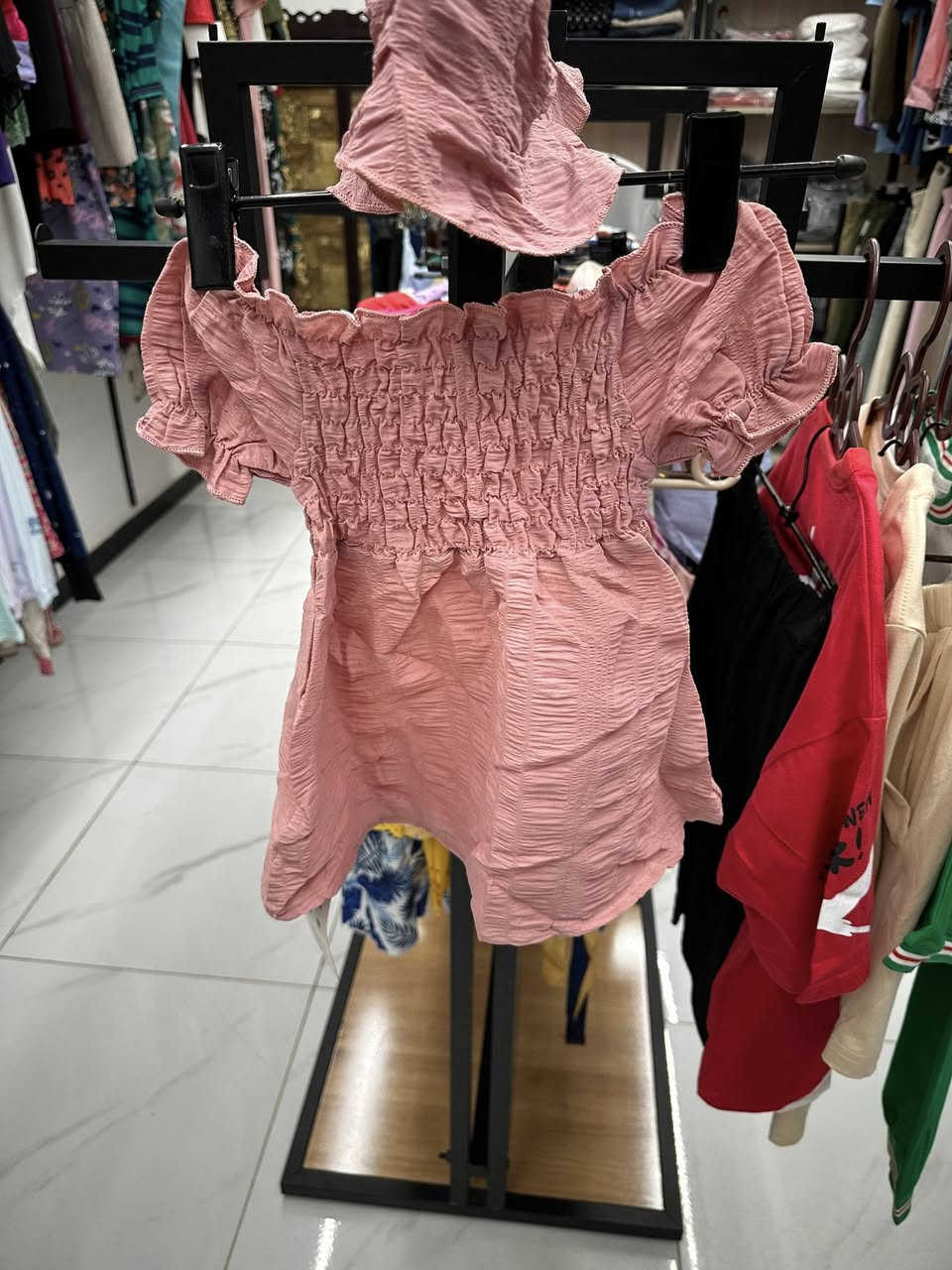 قاط كامل ولادي  فستان بناتي


**إذا كنت صاحب هذا الإعلان وتريد حذفه لأي سبب، رجاءا أرسل رسالة إلى الدعم الفني**