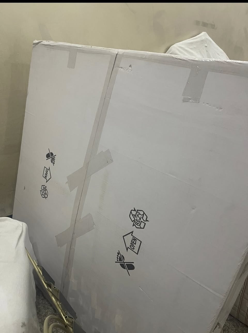 ثريات جديده غير مستعمله نص السعر ابيعها الاستفسار علخاص


**إذا كنت صاحب هذا الإعلان وتريد حذفه لأي سبب، رجاءا أرسل رسالة إلى الدعم الفني**