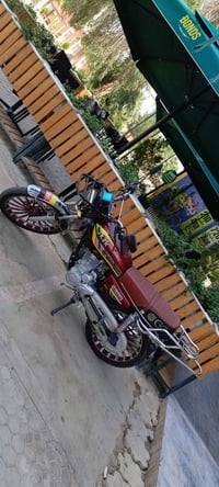 سيفان موديل 24 محرك ما مفتوح شرط محرك 150cc كهربائيات كلها شغالة ماعدة...