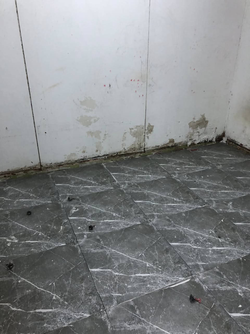 فصاف سيراميك بليومية مااشتغل ***********
