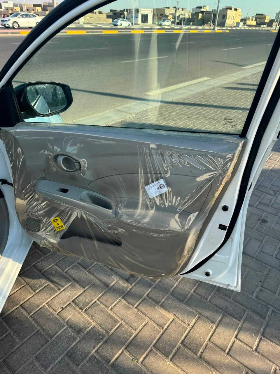 السلام عليكم نيسان سني مصري موديل 25 كفاله عامه بسم شركه بيها صبعين pdr بلجاملغ الخلفي فقط والباقي كفاله عامه دوشمه كامله ماشيه 20 الف السعر 120 وبيها مجال بسيط للشراي العنوان البصره حي المهندسين ***********
