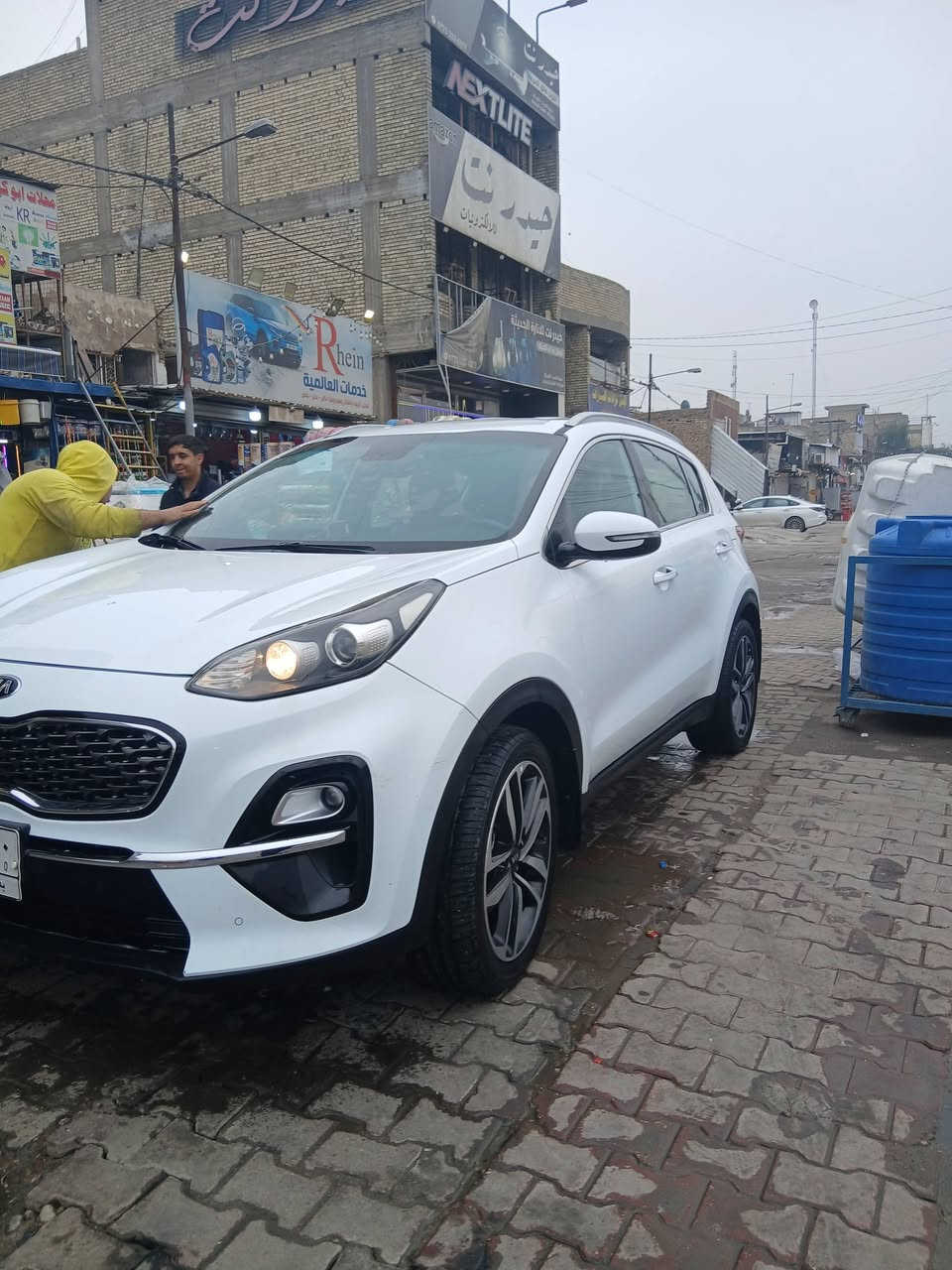 السلام عليكم.. للبيع اسبورتج 2020 خليجي محرك 2000 دوش ماشيه 66k تبريد قطعتين تبريد بيانو تشغيل عن بعد أبواب وتشغيل بصمه صندوق كهرباء ترحيب باليدات الباب مكفوله من الصبغ والتبديل بارد بالباب الصدر وطلقه بالبنيد السعر 206 باسمي تحويل ثاني يوم غرامه 200 الف على البايع موبايل *********** وات ساب نفس الرقم
