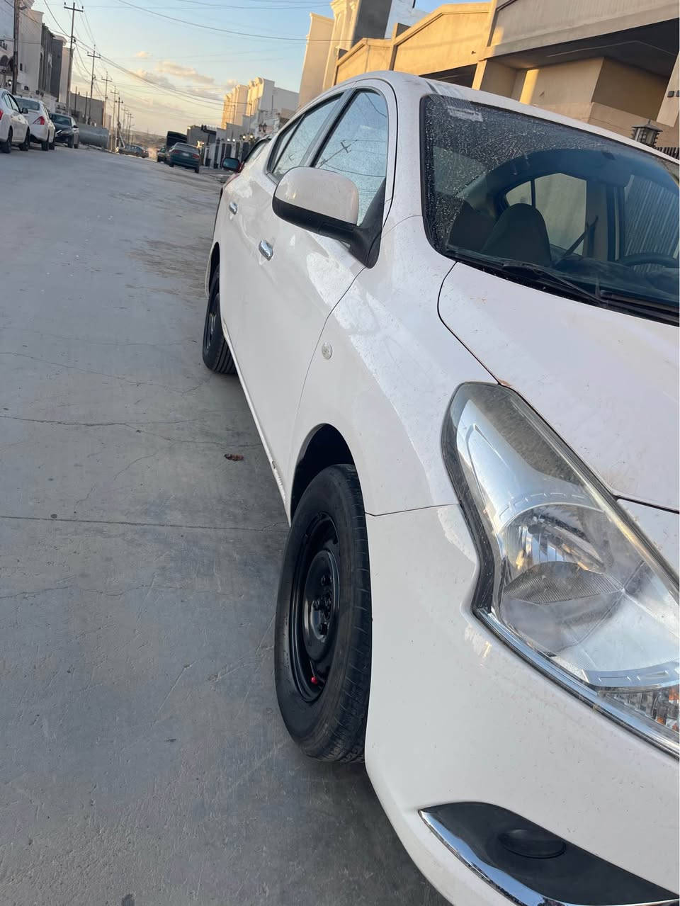نيسان صني موديل 2020 فقط قطعتين بارد 
سنويه ساقطة 8 شهور جامين امامي كهربائي 
***********
*********** كركوك, العراق
