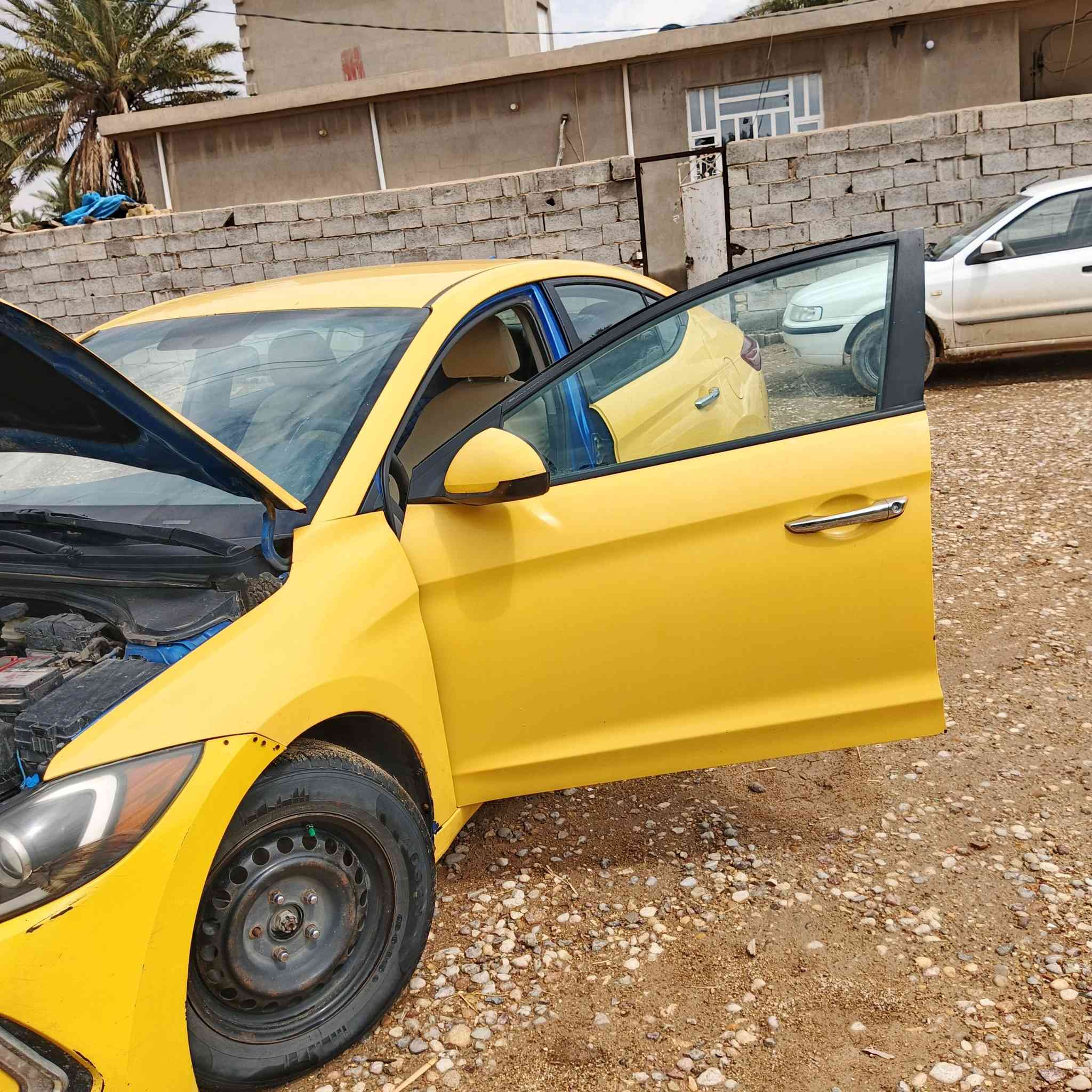 سلام عليكم النتره تكسي رقم بغداد ليبل واحد مكفوله السعر 120بيه مجال مصفره هيه وغرامات  غاز بانزين ***********
