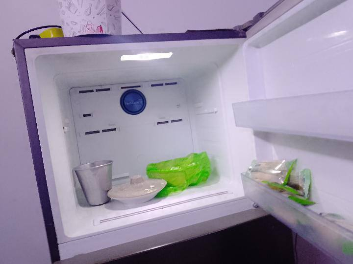 ثلاجه للبيع نضافه فول مواصفات السعر ب 
200الف وبيها مجال قليل الشراي المكان بغداد التاجي اي 
توصيل ماعندي


**إذا كنت صاحب هذا الإعلان وتريد حذفه لأي سبب، رجاءا أرسل رسالة إلى الدعم الفني**