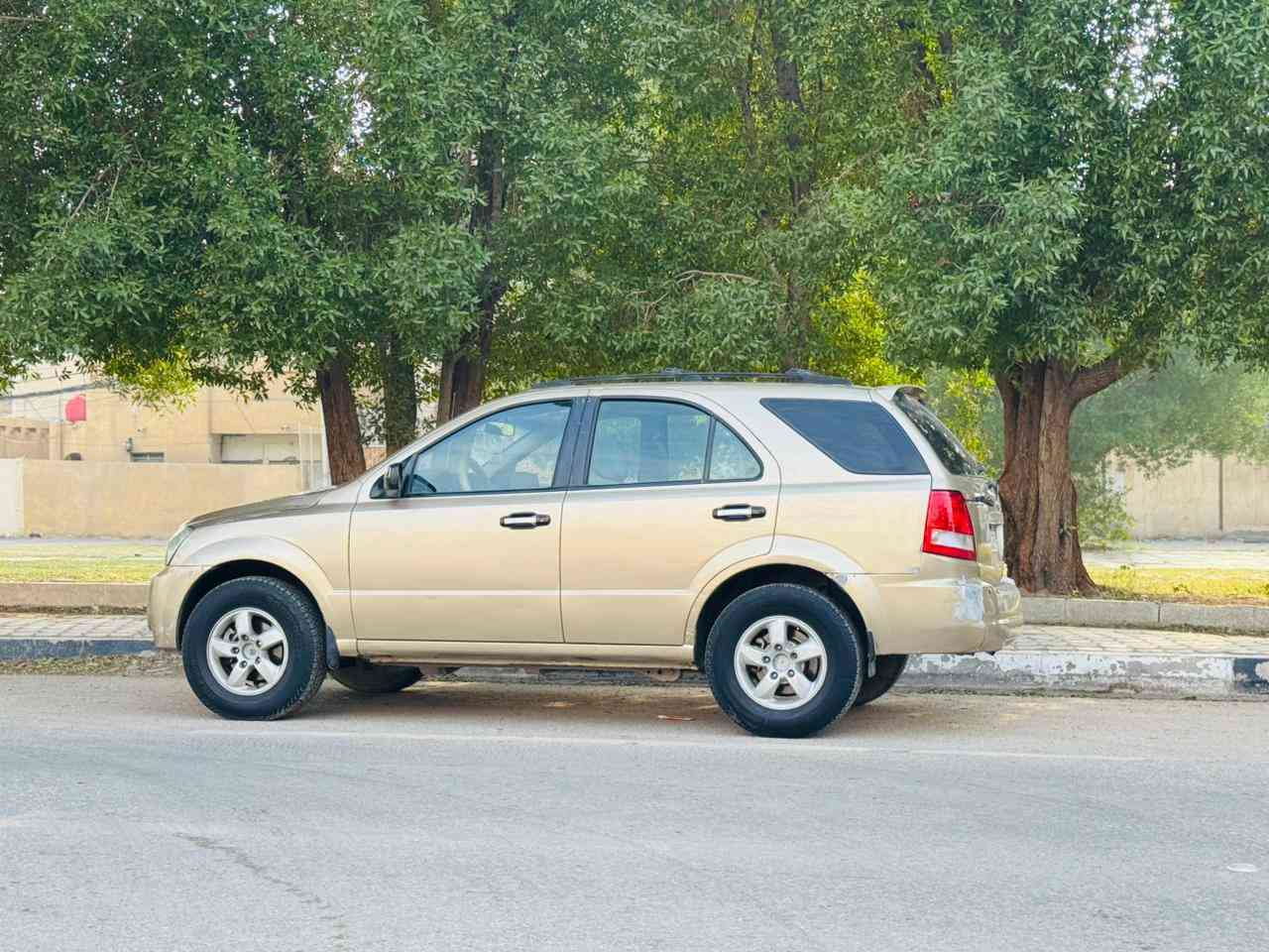 سورنتو مديل 2007 سعر 77 قابل للتفاوض الاستفسار اتصل *********** وارد أمريكي بدون حادث مكفوله بيها صبغ مكانات اثر جراد بدون دواخل مواصفات شاشه كبيره كامره خلفيه تحكم ستيرن داخل بيجي مري كهربائي مكينه سته 6️⃣ سلندر مكينه وكير مكفولات حداديه جديده تخم تاير تبريد تدفئه شغال رقم بغداد نكليزي سنويه ل 29 مكان سياره كربلاء
