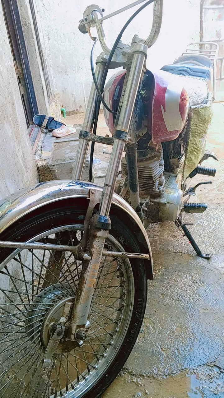 مديل. 19 اوراق.    للاستفسار  ***********

السعر. 🎣......350.   بيه مجال حك جيه
