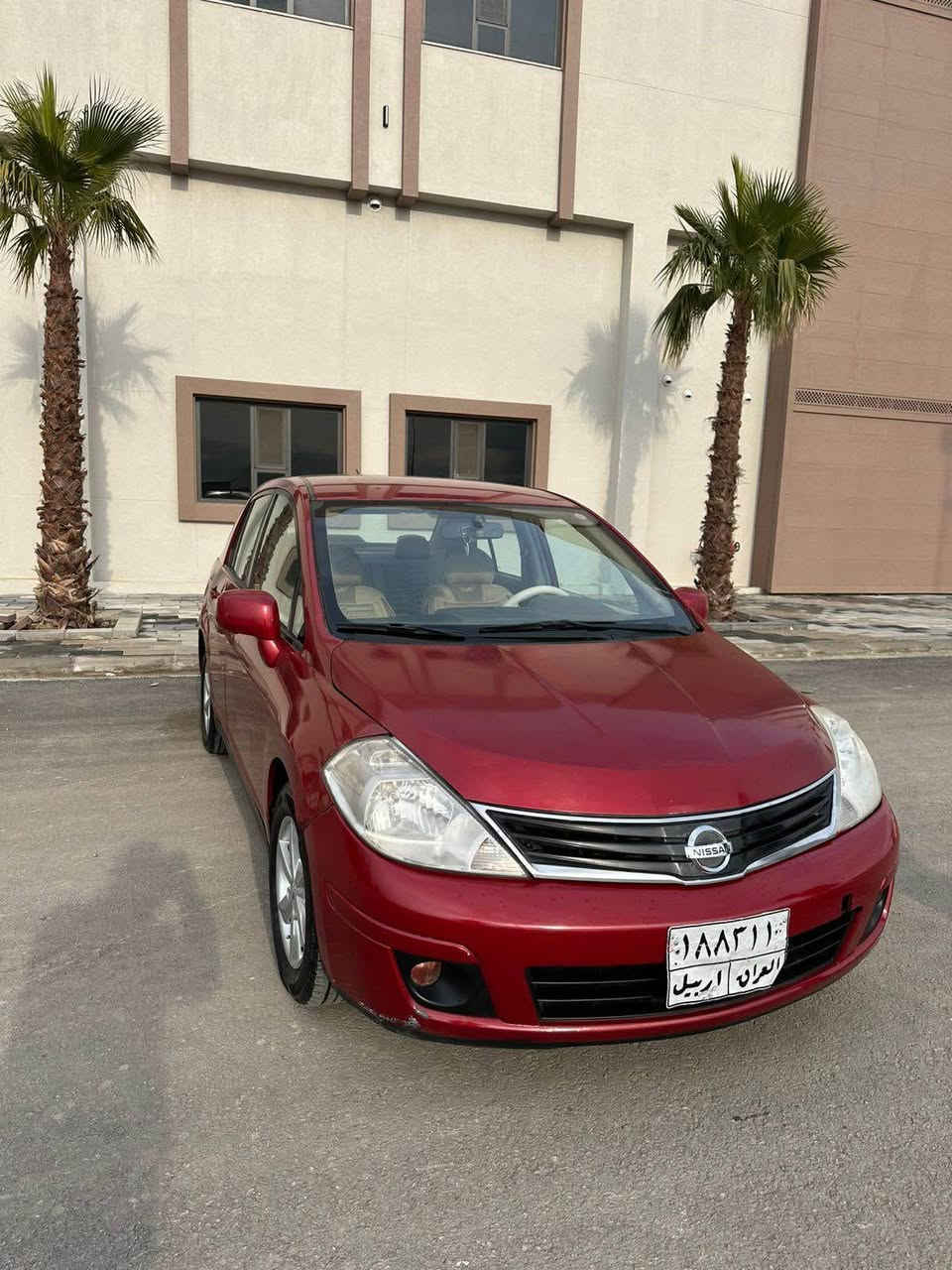 نيسان تيدا 2011 ماڕۆنى، خەليجى، 4 پارچەی هەیە، زۆر خاوێنه پێشى كەپسه، جەمپەكى پشتى هەيه، چوار تايەى لۆك 500هه زار غەڕامەى لەسەرە نرخ 82$
ژم *********** أربيل, العراق
