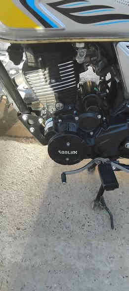 سلام عليكم حبايب سونك مديل 2025 مكينه 200ccدراجه جديده صاله شهر ونص ما مبدل كلشي بيه السعر900بيه مجال بسيط كلش مكاني بغداد مدينه الصدر ***********والعلم صوره هاي جدد مال اليوم
