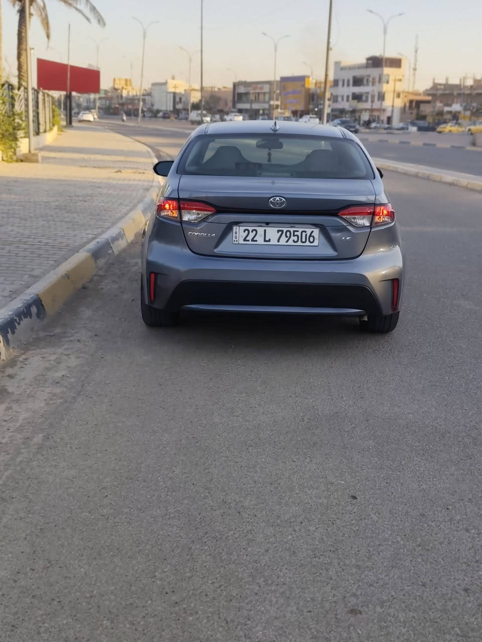 سلام عليكم عندي كورلا موديل 2021 فئة LE رقم اربيل الدولي بأسمي شرط التحويل حادثه جاملغ وبنيد بدون دواخل وبيه بابين وحد صبغ وحدة تبديل شرط بدون دواخل تخم تاير جديد منظومة تبريد جديدة كير محرك شرط كفاله ماشيه 104 ميل 
السعر 120 وبيه مجال 
العنوان ديالى بعقوبة 
اتصال ***********
