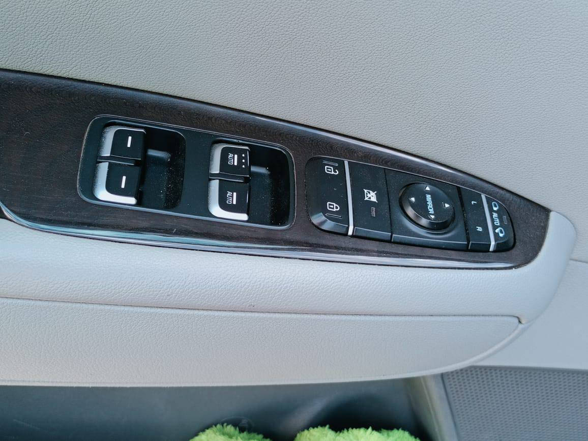 اوبتمه 2016 امريكيه حادثه قبق جنطه جاملغ خلفي بدون ايرباك 
فول مواصفات
فتحه سقف 
كشنات كهرباء
قطعتين تبريد
بصمه ابواب وتشغيل
مري شفط
شاشه كبيره كامره دواره
ماشيه 128
بسم عربي تريد وكله تريد تحويل
العنوان بغد حي عامل
السعر115$ وبيه مجال 
تلفونك ***********
