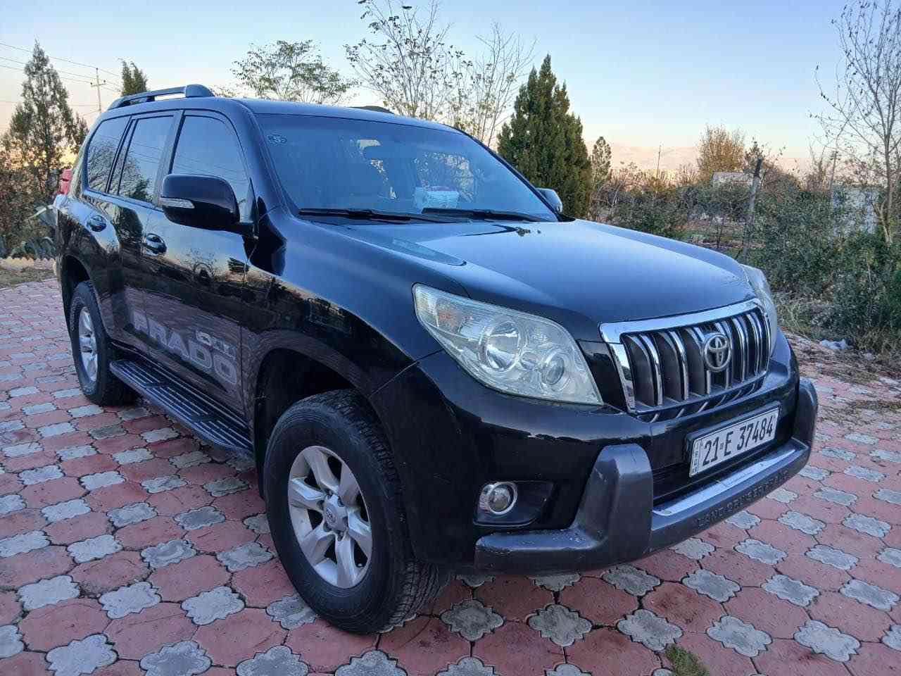 پرادۆ مۆدێل ٢٠١٠ کامل مواسەفات ٤ تایەی تازە یەک چەمەلەغی پێشەوەی بۆیاخە بێ ناوگرتن 

تەنیا تێل

***********
*********** السليمانية, العراق
