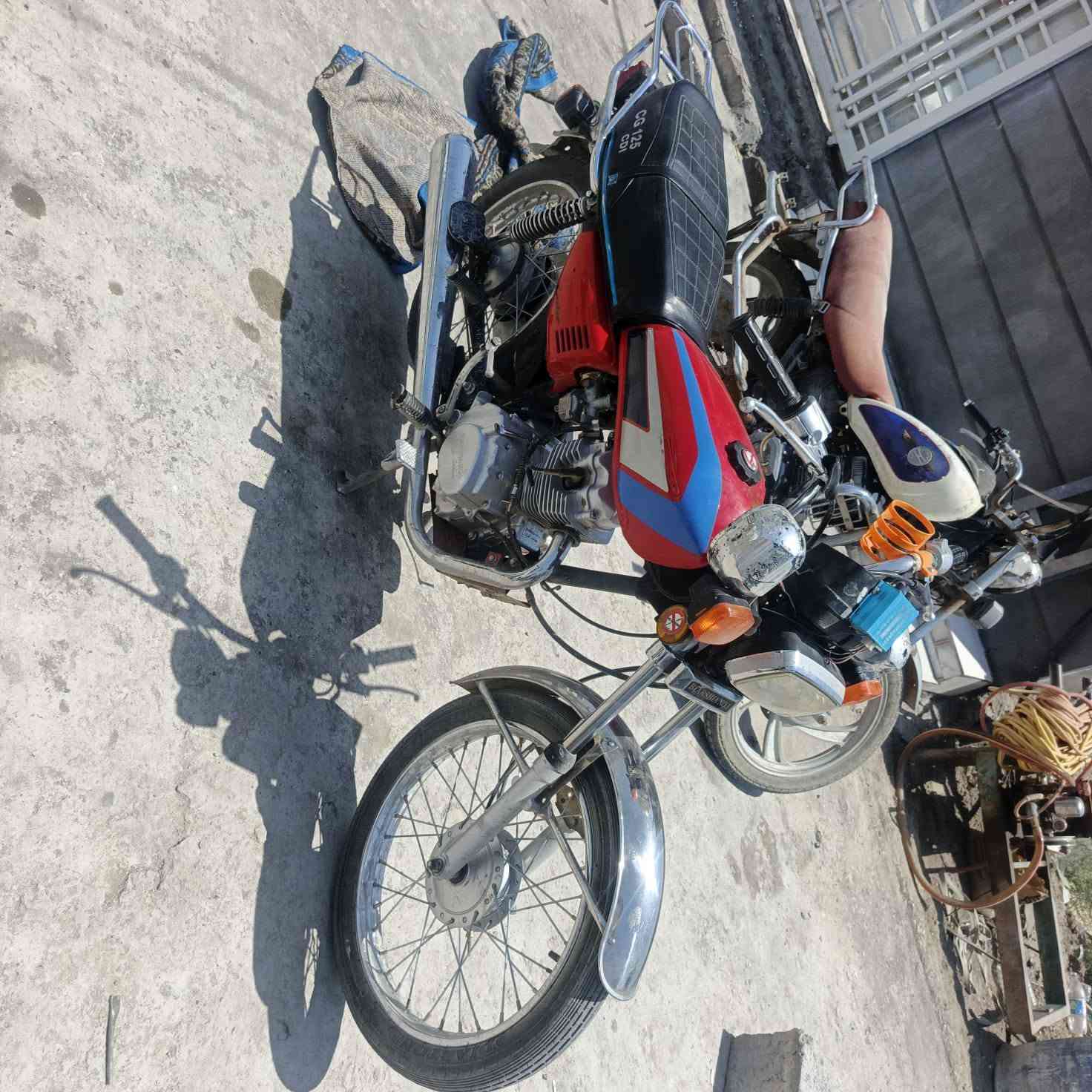 السلام عليكم ارشة 2026نظيفة الدراجه جاهزة مابيه اي نقص 
اوراق كاملة 
السعر خاص 
مكان جبلة 
***********
